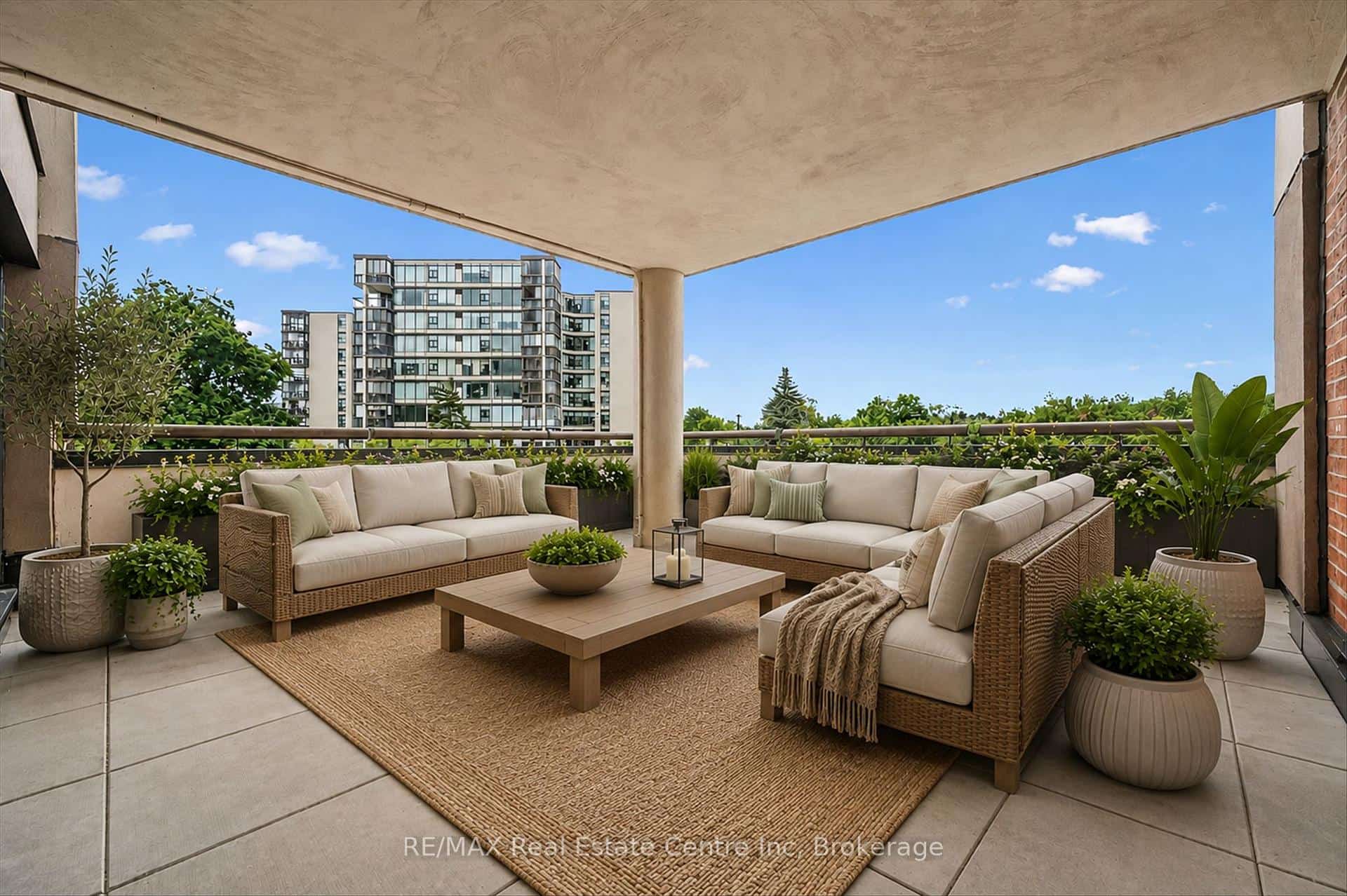 22 Marilyn Drive #201, Guelph, ON N1H 7T1