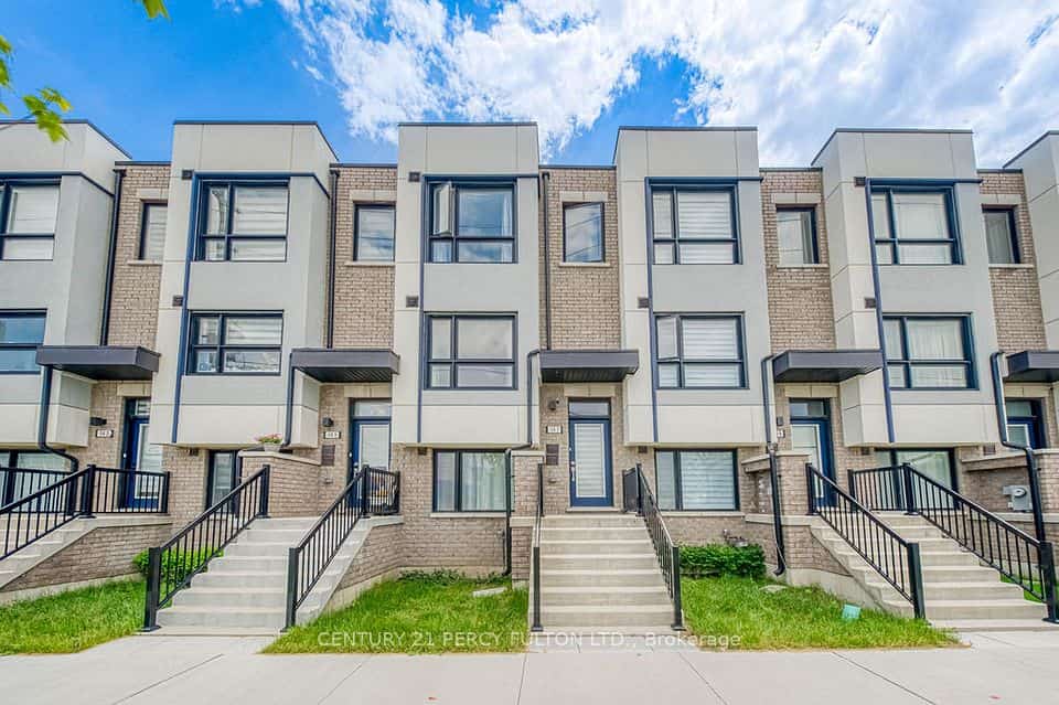 147 Hunt Street, Ajax, ON L1S 7M3