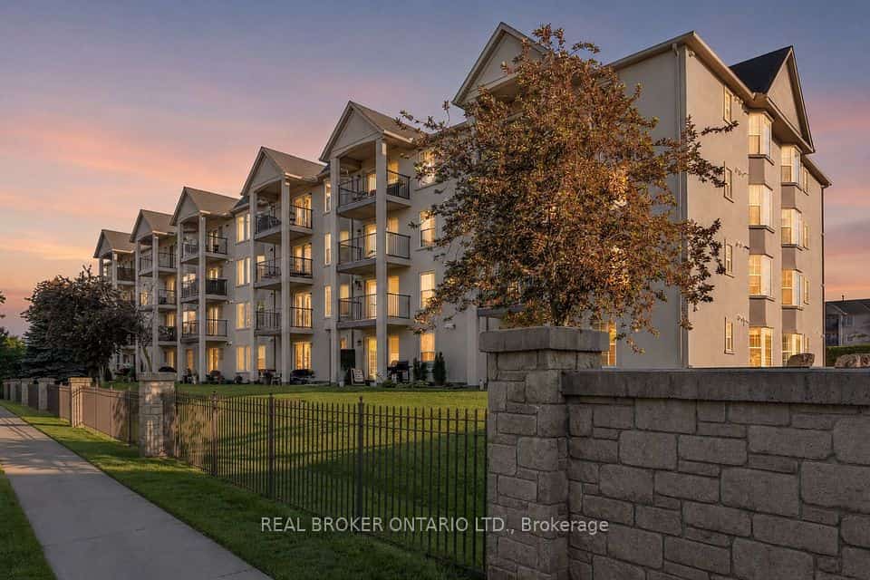1421 Walker's Line, Burlington