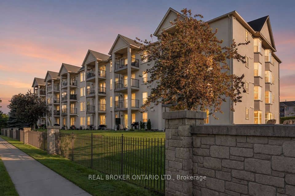 1421 Walker's Line, Burlington