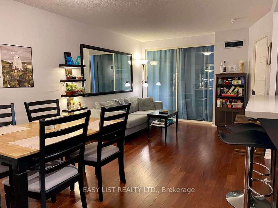 1055 Bay Street #1916, Toronto, ON M5S 3A3