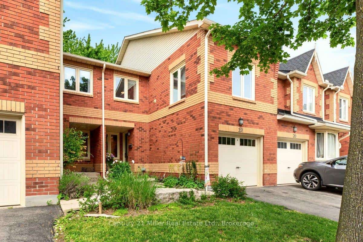 2006 Glenada Crescent #19, Oakville, ON L6H 5R9