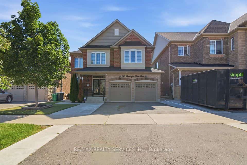 196 Bonnieglen Farm Boulevard, Caledon, ON L7C 4C1