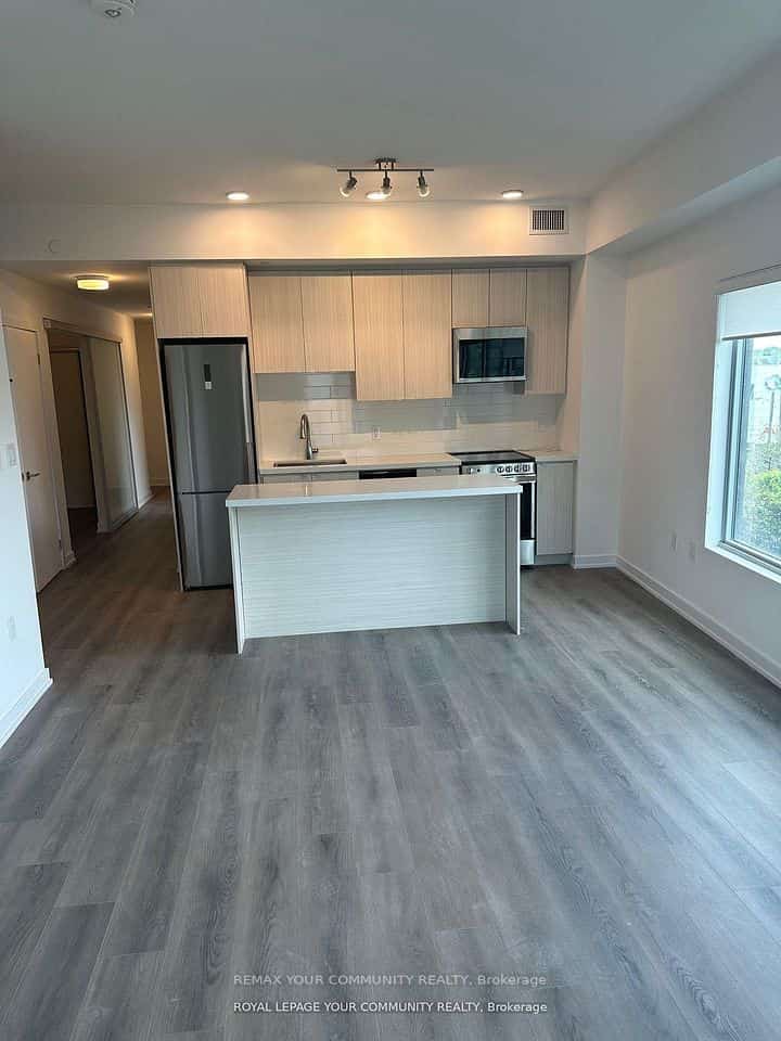2433 Dufferin Street #313, Toronto, ON M6E 0B4