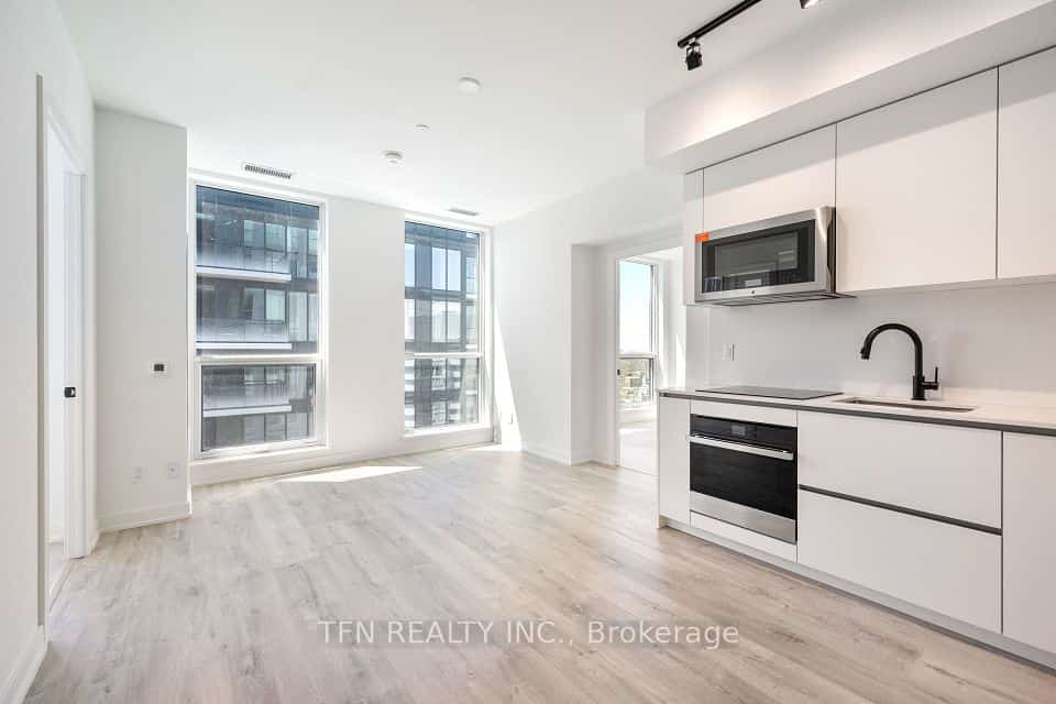 327 King Street W #4704, Toronto, ON M5A 0Y5
