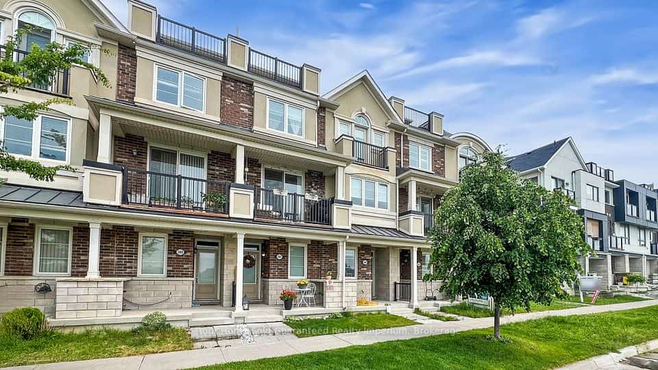 382 Arthur Bonner Avenue N, Markham, ON L6B 1N2