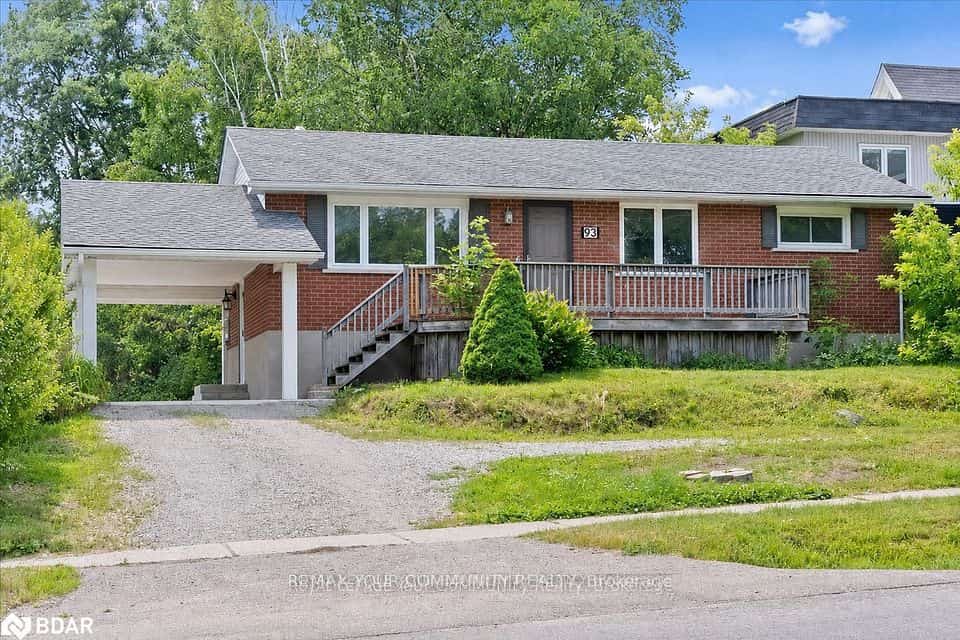 93 Westmount Drive S, Orillia, ON L3V 6E2