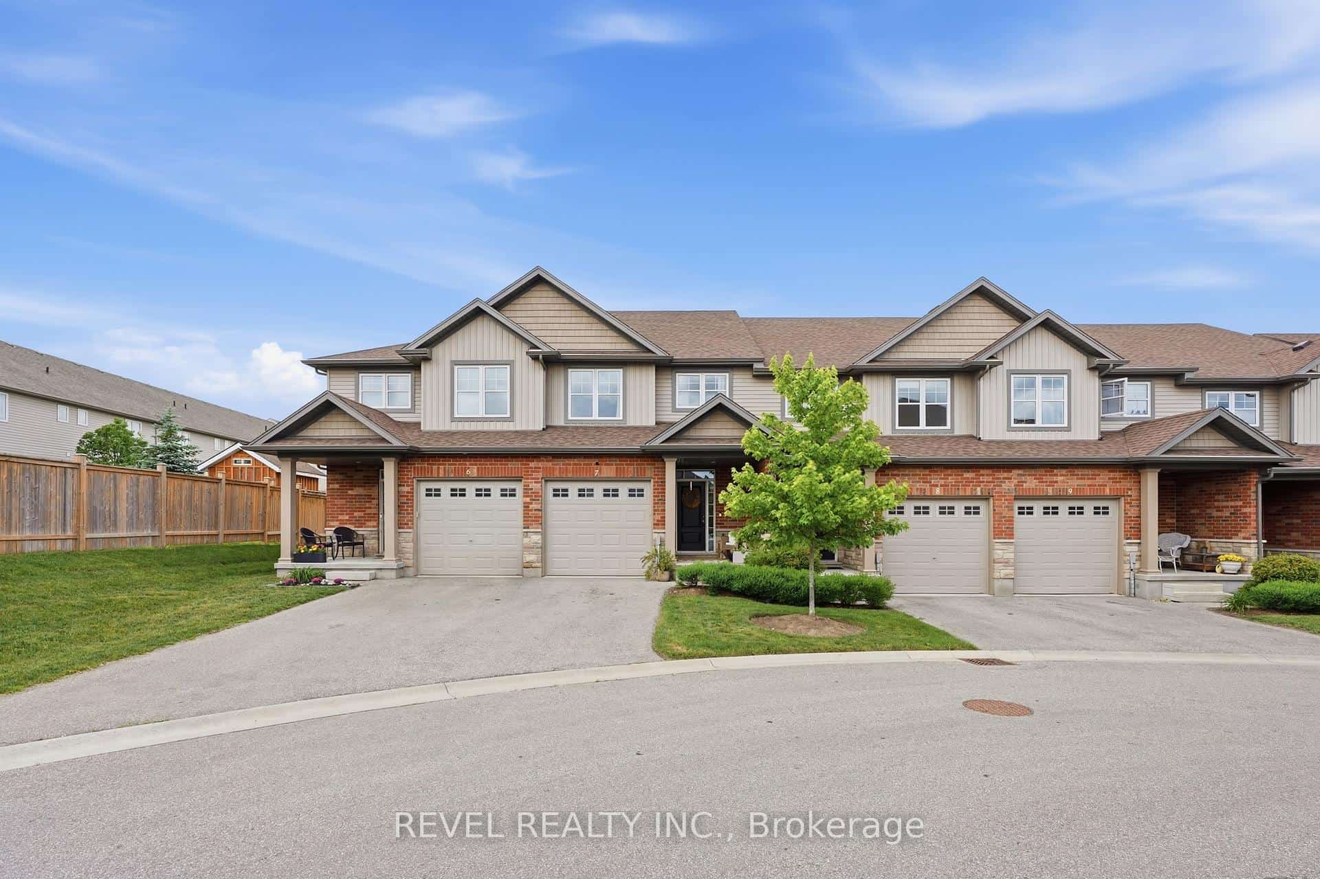 22 Marshall Drive #7, Guelph, ON N1E 0M9