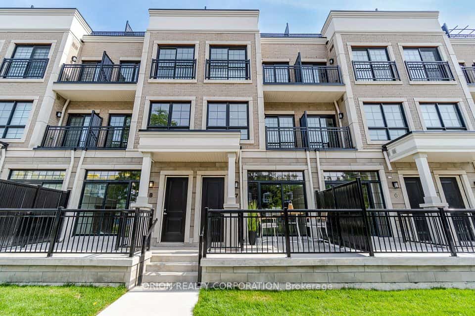 95 Brookfield Road #7, Oakville, ON L6K 2Y8