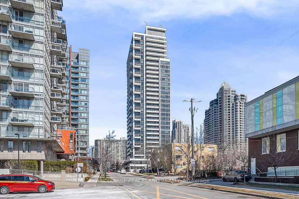 75 Canterbury Place #1215, Toronto, ON M2N 0L2