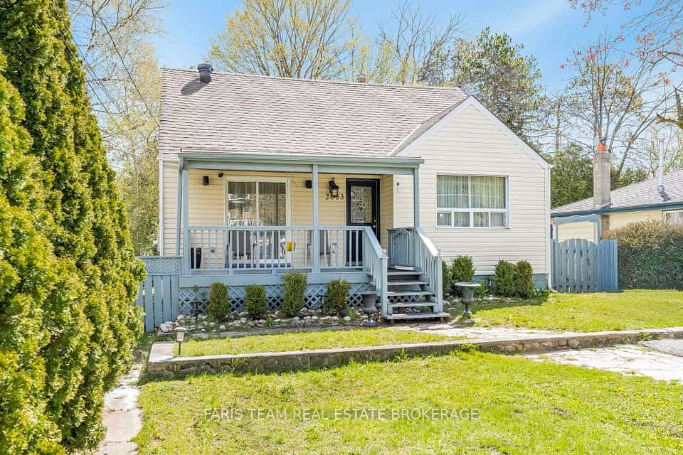 2083 Lilac Drive, Innisfil, ON L9S 1Y9