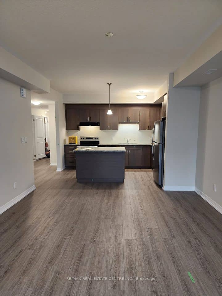 261 Woodbine Ave Avenue, Kitchener, Kitchener
