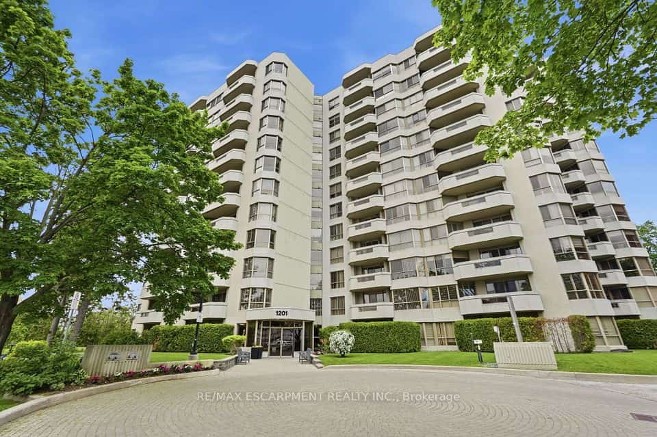 1201 North Shore Boulevard E #1003, Burlington, ON L7S 1Z5