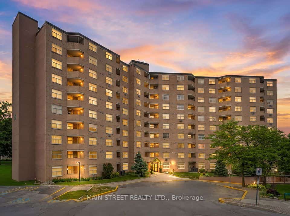 260 Davis Drive #1008, Newmarket, ON L3Y 7C3