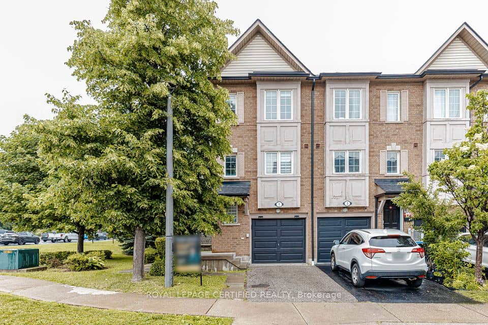 1128 Dundas Street W, Mississauga