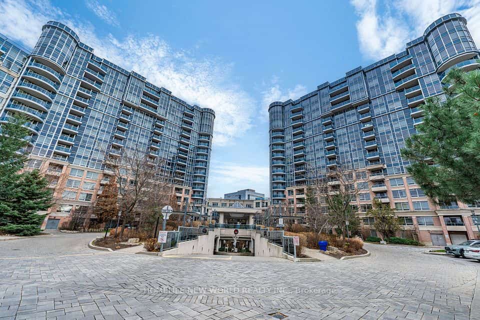 23 Cox Boulevard #PH63, Markham, ON L3R 7Z9