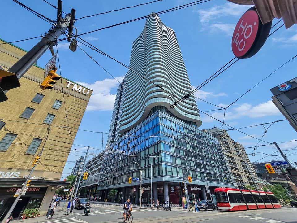 403 Church Street #3612, Toronto, ON M4Y 0C9