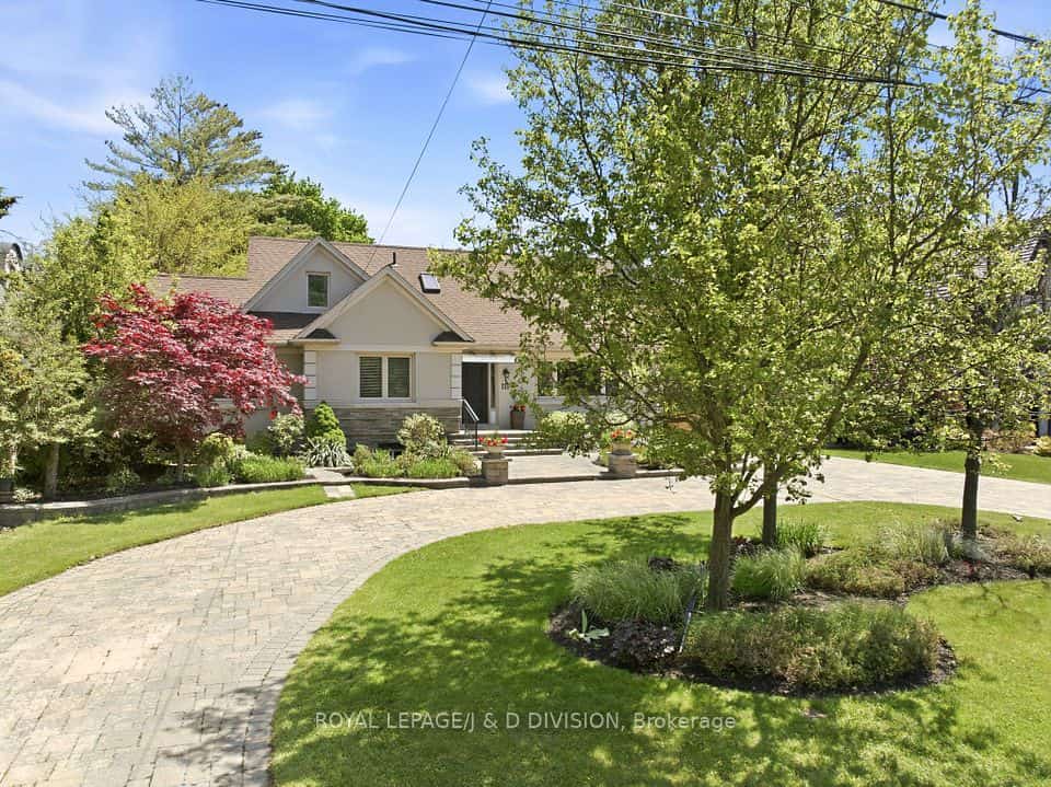111 Warwood Road, Toronto, ON M9B 5B6