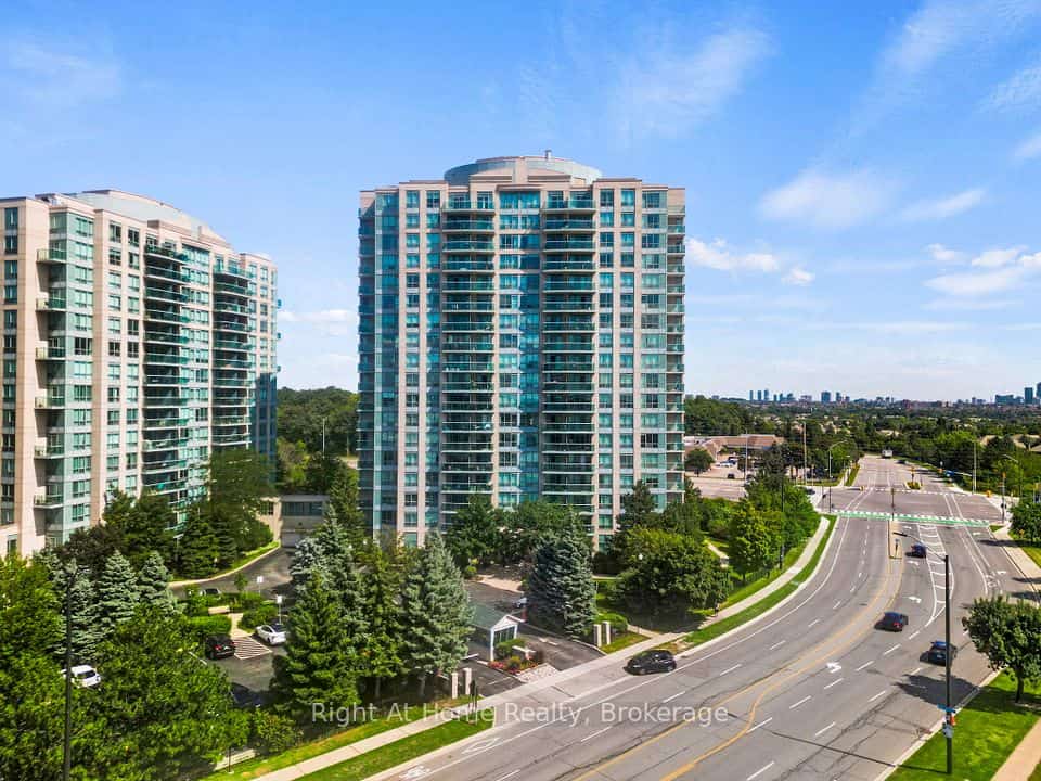2545 Erin Centre Boulevard, Mississauga