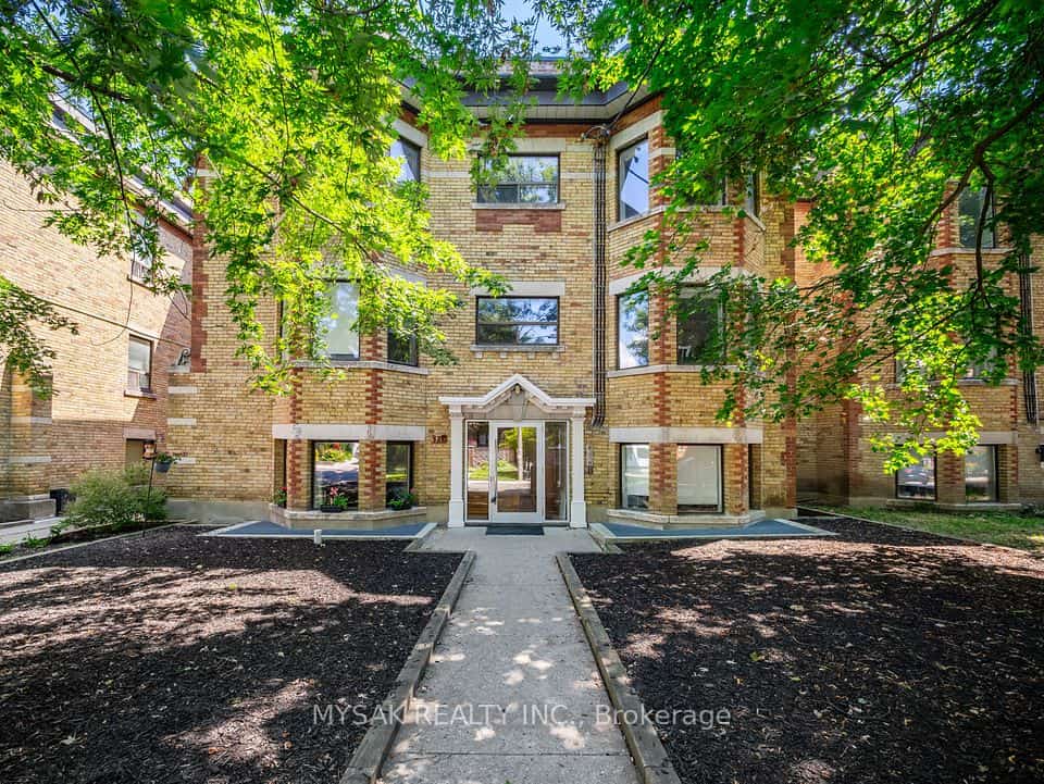 427 Crawford Street, Toronto, ON M6G 3J7