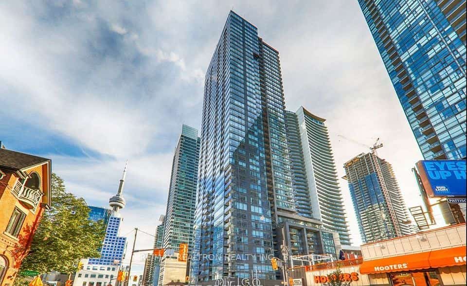 295 Adelaide Street W #2405, Toronto, ON M5V 0L4
