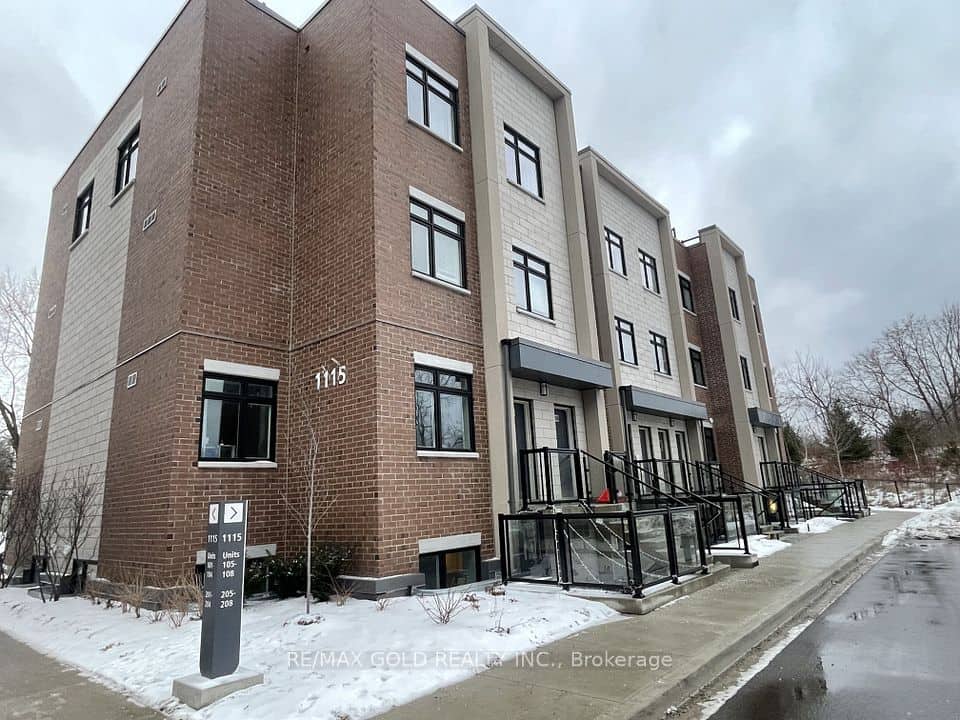 1115 Douglas McCurdy Comm Drive E, Mississauga
