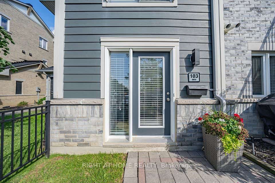 5035 Oscar Peterson Boulevard #103, Mississauga, ON L5M 0P4