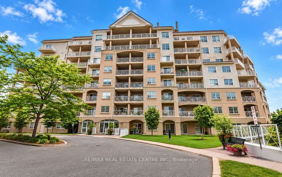 354 Atherley Road #213, Orillia, ON L3V 0B8