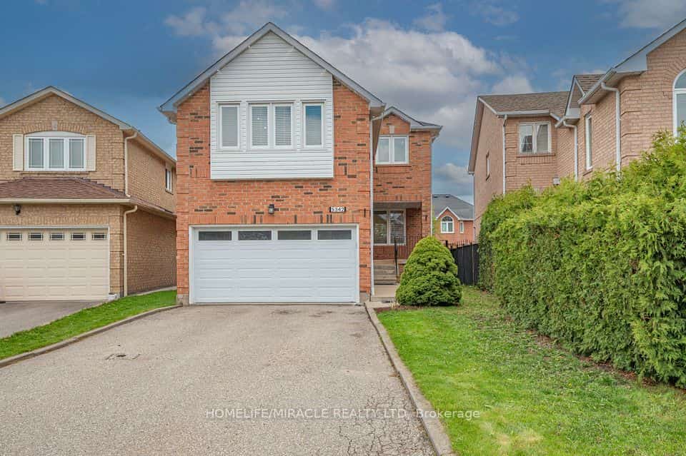 5342 Crane Court, Mississauga, ON L5V 2C4