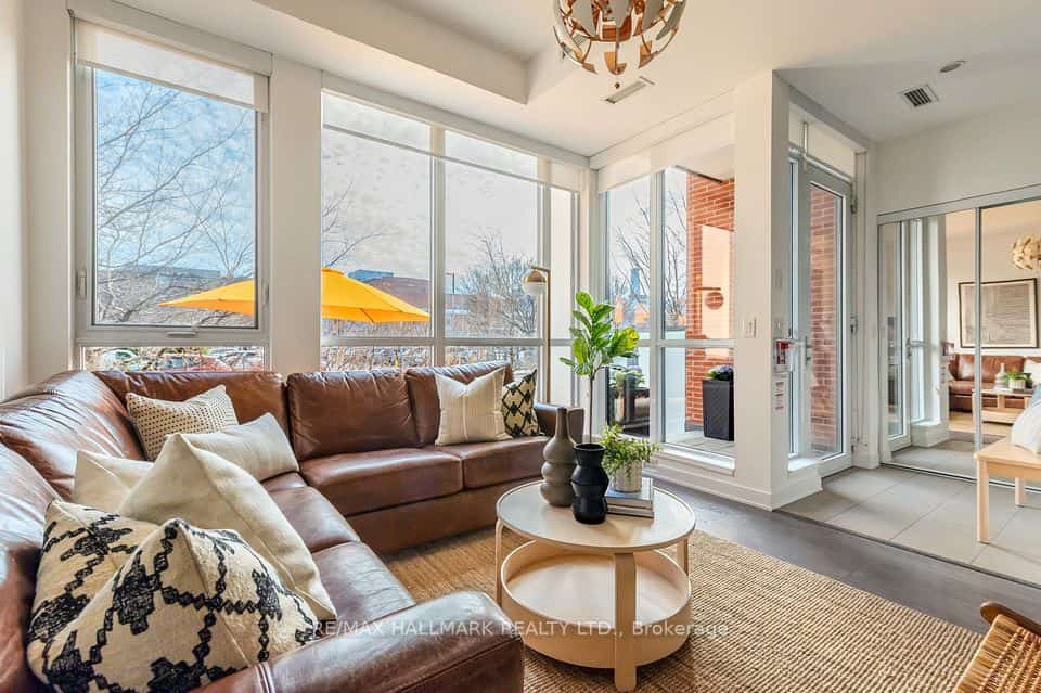 126 St David Street, Toronto, ON M5A 0C2