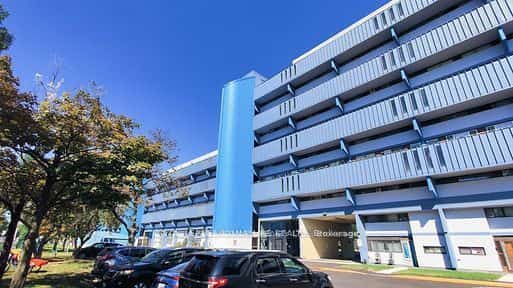 4673 Jane Street #806, Toronto, ON M3N 2L1