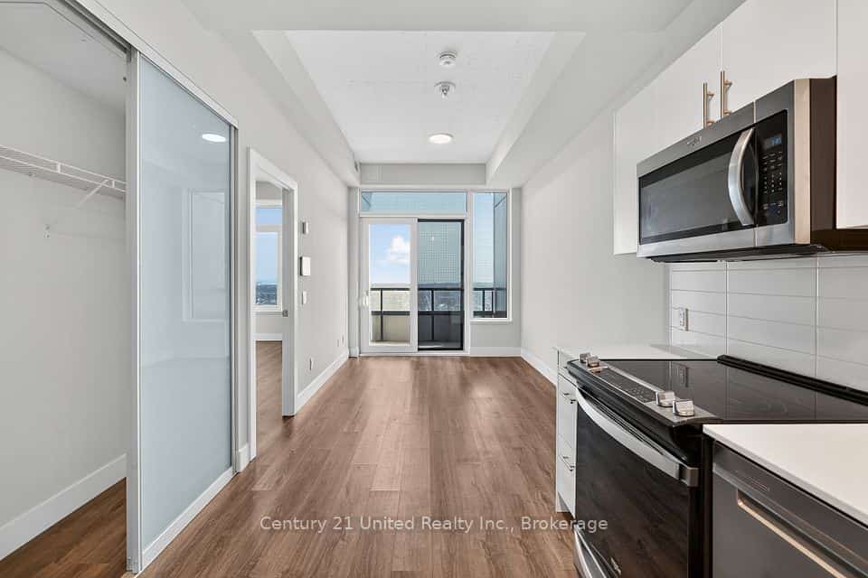 80 Bond Street E #1306, Oshawa, ON L1G 0E6