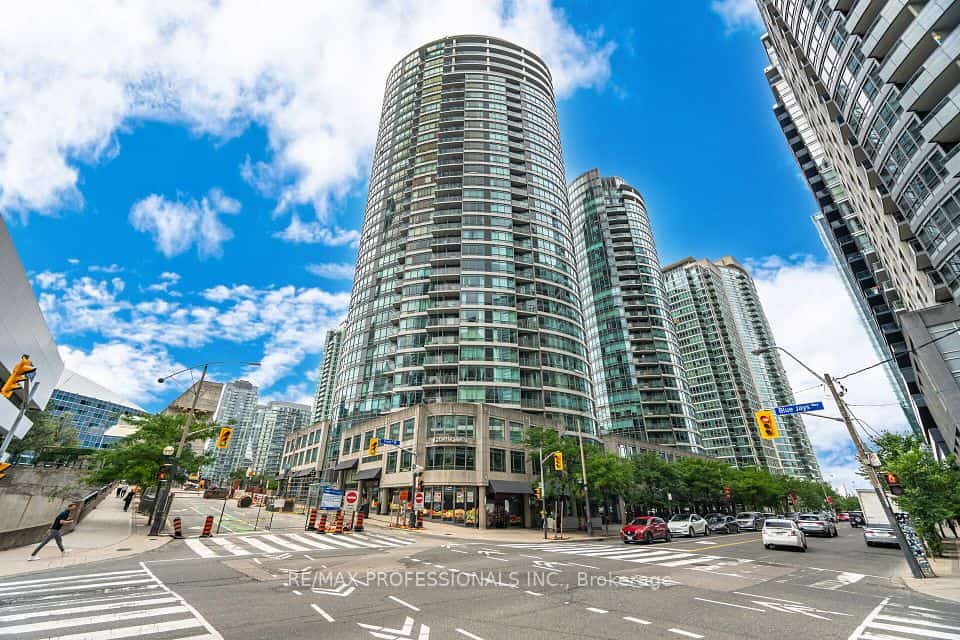 361 Front Street W #3303, Toronto, ON M5V 3R5