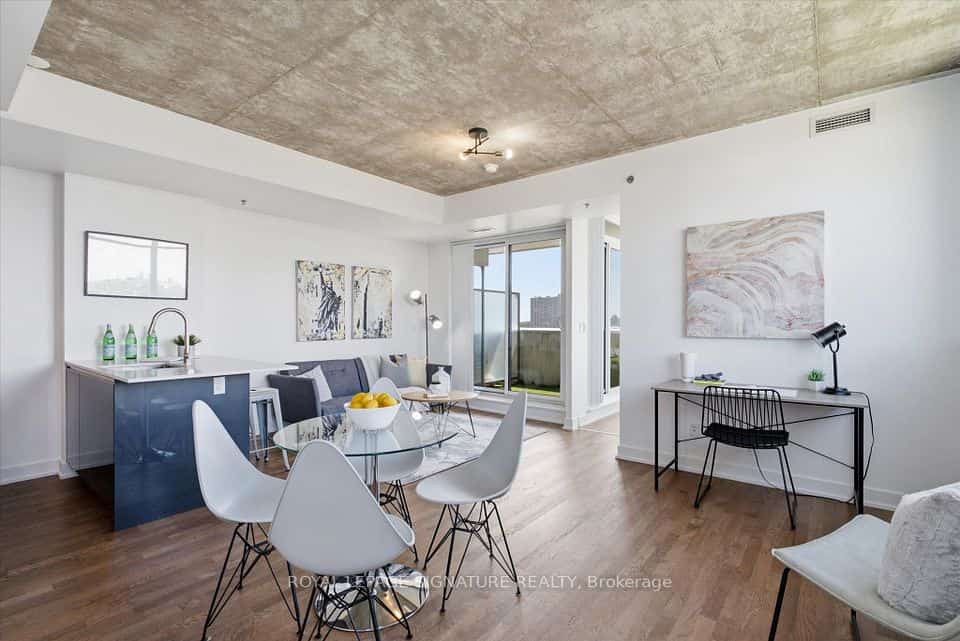 20 Minowan Miikan Lane #921, Toronto, ON M6J 0E5