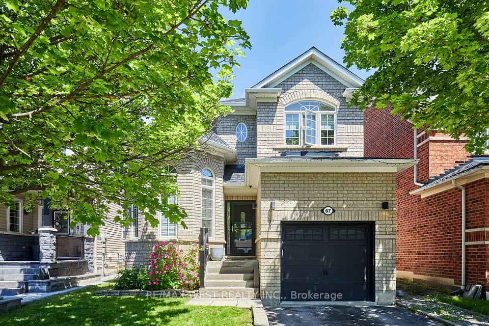 67 Kenilworth Crescent, Whitby, ON L1M 2M7