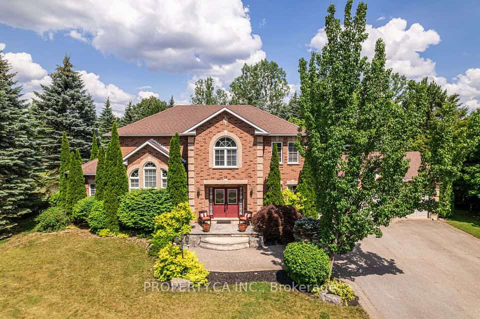 19 Jean Street, Caledon, ON L7C 1P7