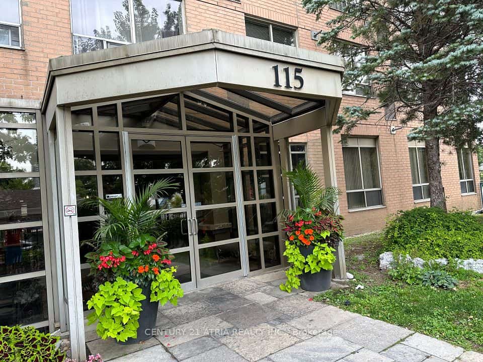 115 Omni Drive #2605, Toronto, ON M1P 5B4