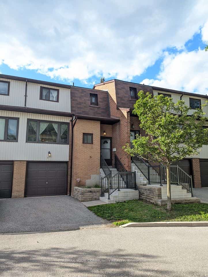 765 Oklahoma Drive #4, Pickering, ON L1W 3C9