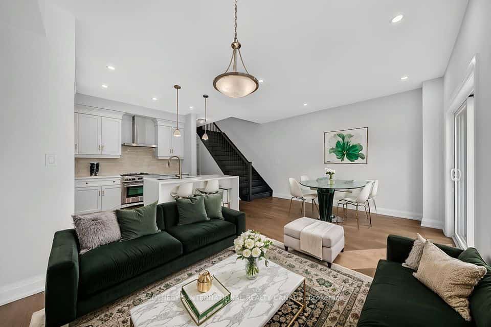 675 Victoria Road N #24, Guelph, ON N1E 0S9