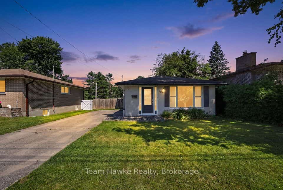 320 Scott Street, Midland, ON L4R 2N1