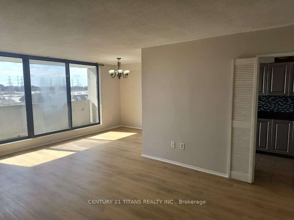 301 Prudential Drive #907, Toronto, ON M1P 4V3