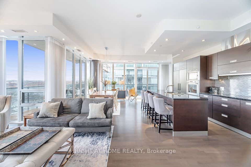 88 Park Lawn Road #3005, Toronto, ON M8Y 0B5