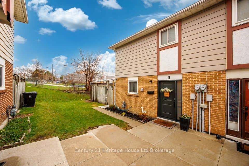 9 San Vito Way, Toronto