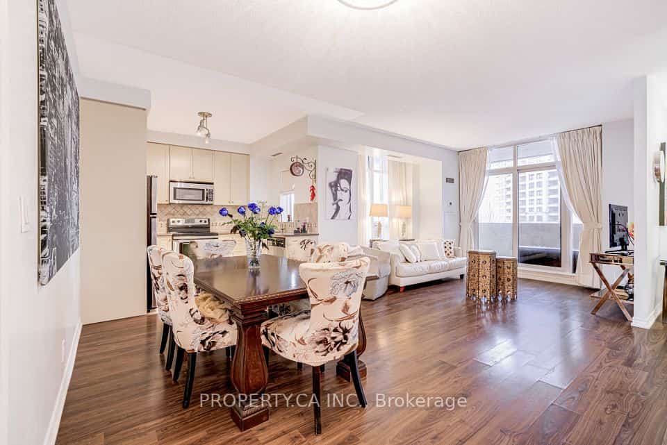 9235 Jane Street #305, Vaughan, ON L6A 0J8