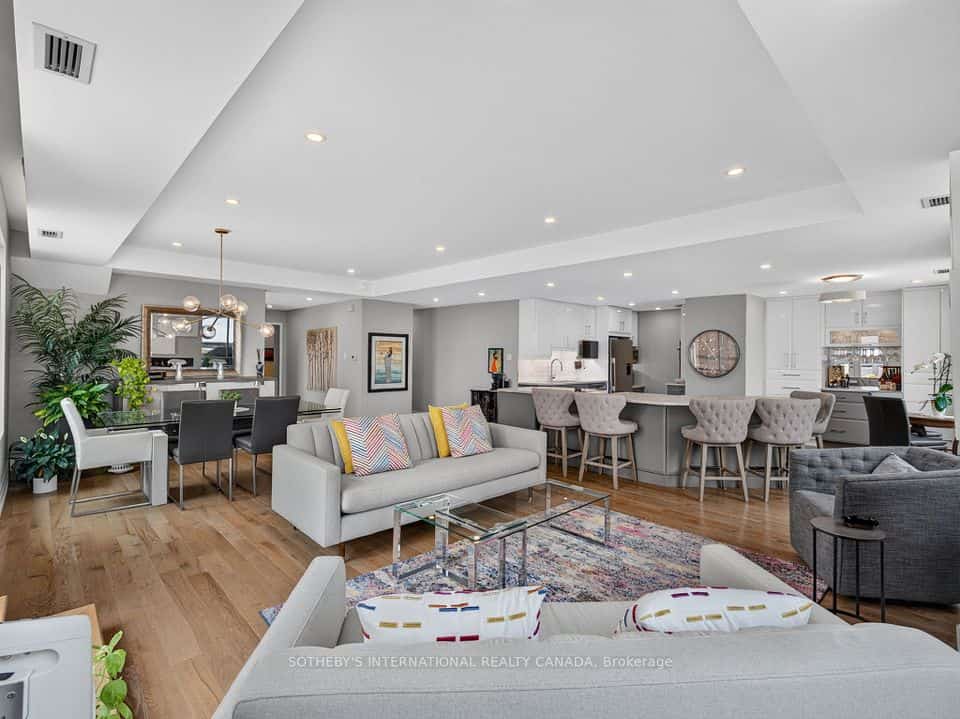 1400 Dixie Road #1510, Mississauga, ON L5E 3E1