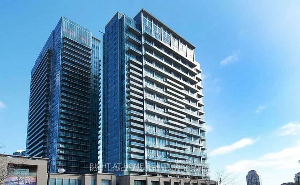 165 Legion Road #2124, Toronto, ON M8Y 0B3