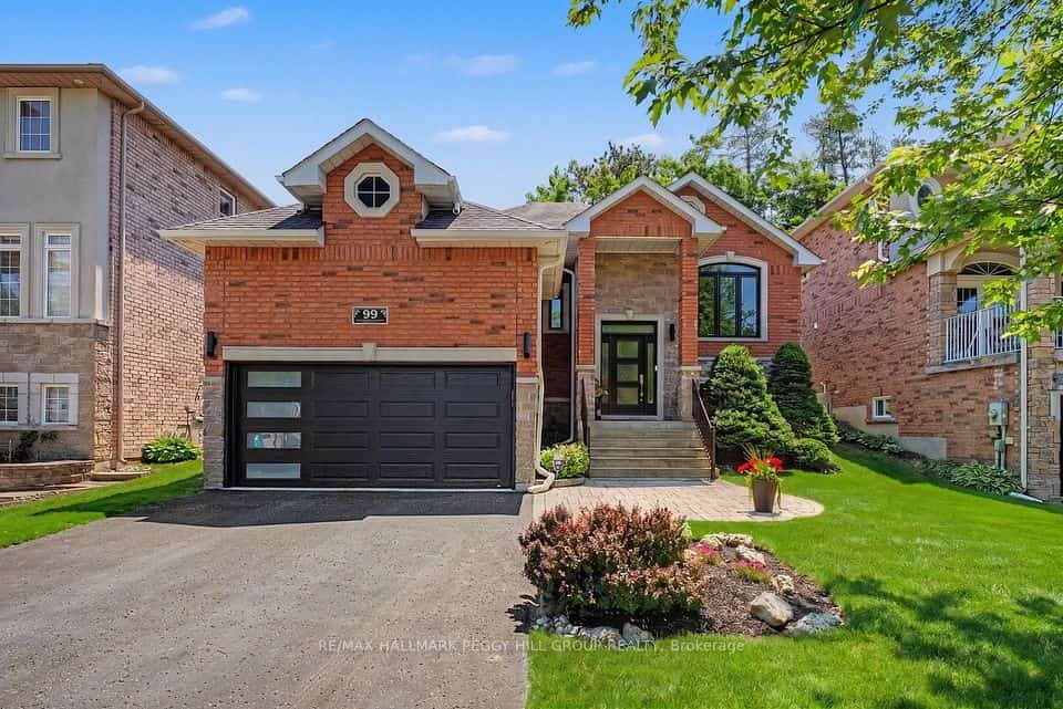 99 Cumming Drive, Barrie, ON L4N 0C6