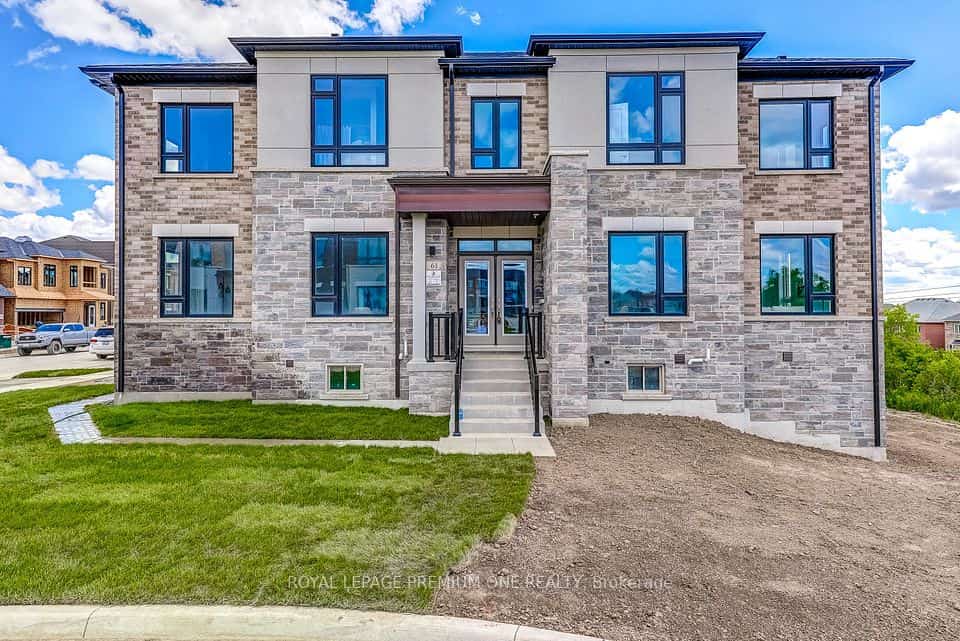 61 Raymond Schell Avenue, Markham, ON L6C 3T5