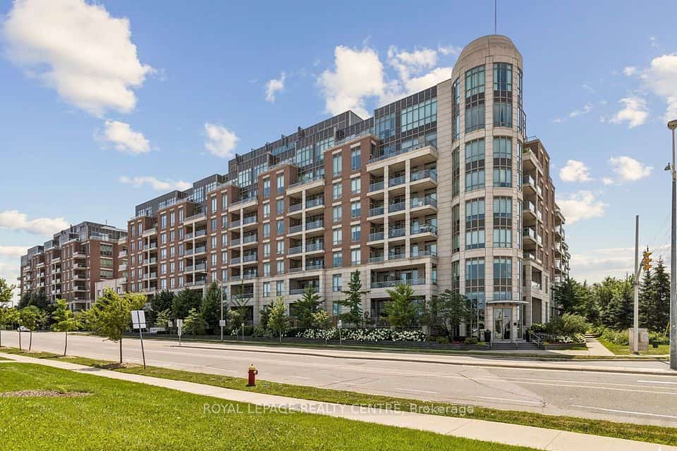 2480 Prince Michael Drive #706, Oakville, ON L6H 0H1