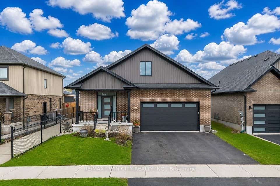 86 Woodberry Crescent, Kitchener, ON N3B 0C8